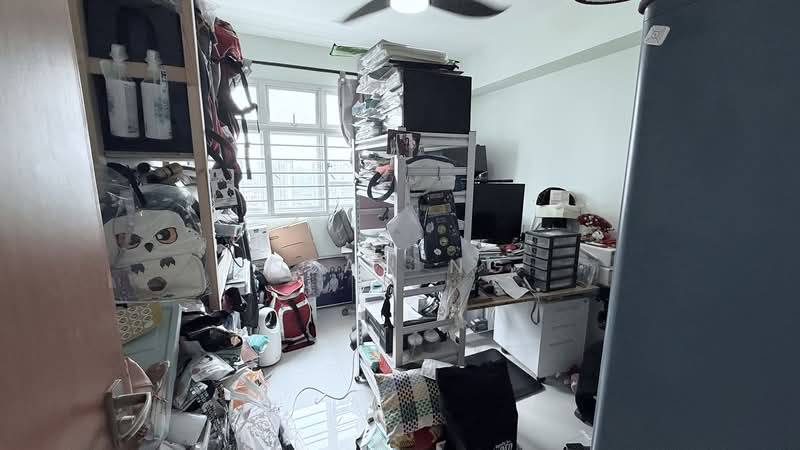 96B Henderson Road, 96B Henderson Road, 3 Bedrooms, 1,001 sqft, HDB Flat For Sale, by Sean Ng, 500150050 - Study - PropertyGuru.com.sg