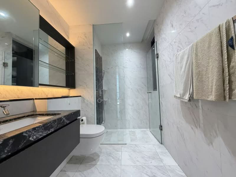 Marina One Residences, 21 Marina Way, 2 Bedrooms, 1,163 sqft, Condominium For Rent, by Nicole Fan, 500150057 - Bathroom - PropertyGuru.com.sg