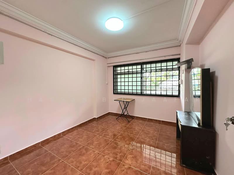 401 Woodlands Street 41, 401 Woodlands Street 41, 3 Bedrooms, 1,140 sqft, HDB Flat For Rent, by Hassan Bin Jaafar, 500150088 - Bedroom - PropertyGuru.com.sg