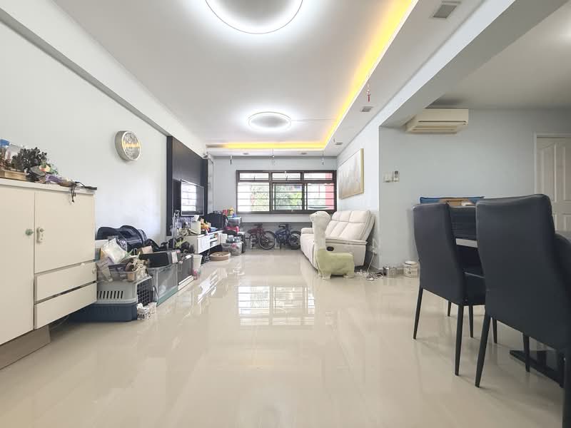 277 Toh Guan Road, 277 Toh Guan Road, 3 Bedrooms, 1,087 sqft, HDB Flat For Sale, by Nigel Tan, 500150089 - Living Room - PropertyGuru.com.sg