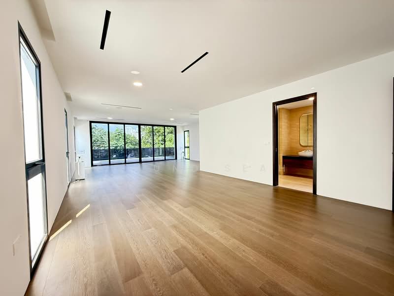 ★ Brand New ★ Bespoke Luxury Landed Homes ★ 1km - Henry Park Pri School ★, Mount Sinai Estate | 1km - Henry Park Pri School, 5 Bedrooms, 12,110 sqft, Detached House For Sale, by Edmund Seah, 500150098 - Interior - PropertyGuru.com.sg