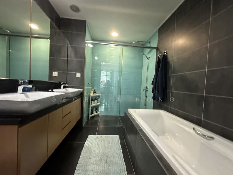 Duchess Crest, 66 Duchess Avenue, 4 Bedrooms, 1,841 sqft, Condominium For Rent, by Georgia Hong, 500150109 - Bathroom - PropertyGuru.com.sg