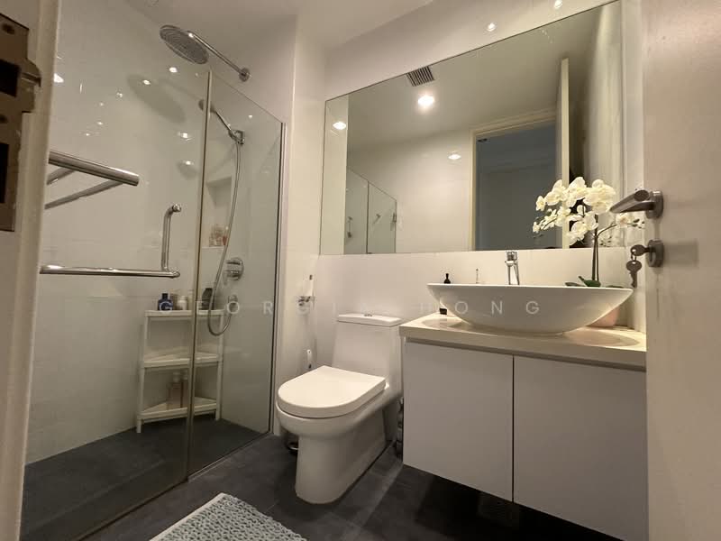 Duchess Crest, 66 Duchess Avenue, 4 Bedrooms, 1,841 sqft, Condominium For Rent, by Georgia Hong, 500150109 - Bathroom - PropertyGuru.com.sg