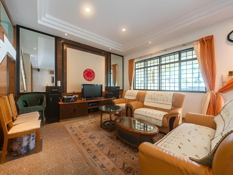 GOODMAN, MEYER⭐3 MIN WALK TO MRT⭐WIDE FRONTAGE, , 5 Bedrooms, 4,300 sqft, Semi-Detached House For Sale, by Ivan Toh 卓筬羿, 500150114 - Living Room - PropertyGuru.com.sg