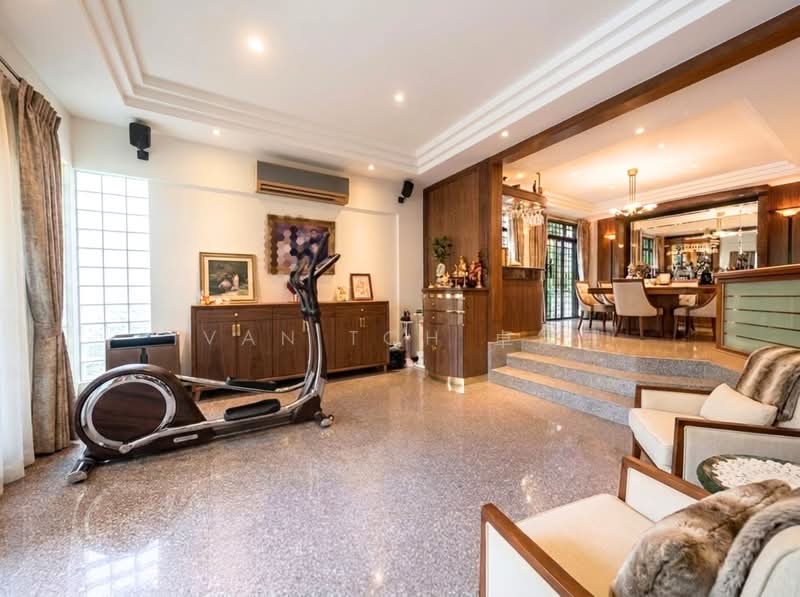 GOODMAN, MEYER⭐3 MIN WALK TO MRT⭐WIDE FRONTAGE, , 5 Bedrooms, 4,300 sqft, Semi-Detached House For Sale, by Ivan Toh 卓筬羿, 500150114 - Living Room - PropertyGuru.com.sg