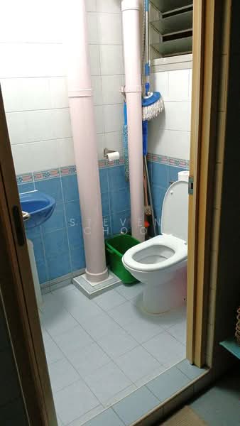 104A Edgefield Plains, 104A Edgefield Plains, Room Rental, 120 sqft, HDB Flat For Rent, by Steven Choo, 500150127 - Bathroom - PropertyGuru.com.sg