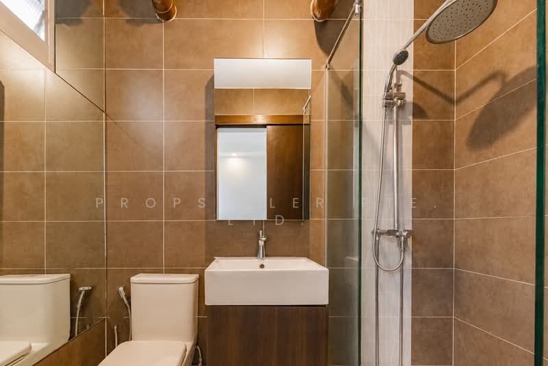 540 Serangoon North Avenue 4, 540 Serangoon North Avenue 4, 3 Bedrooms, 1,119 sqft, HDB Flat For Sale, by JOHN YEO, 500150138 - Bathroom - PropertyGuru.com.sg