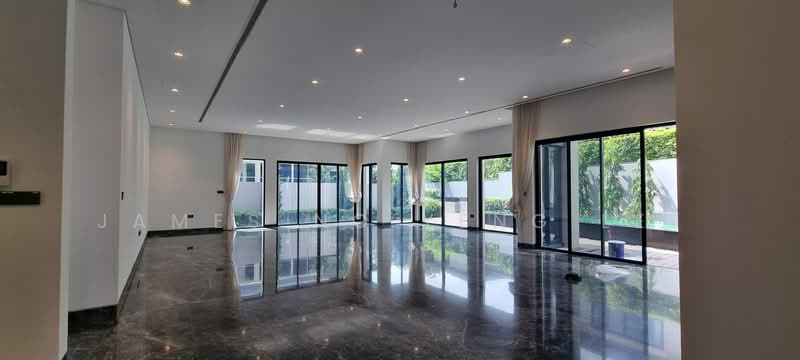 Brand New Bungalow. Top Quality Finishes, Pool/Lift and Huge Basment. Spacious & Quality Home, , 8 Bedrooms, 16,000 sqft, Bungalow House For Rent, by James Ng Yeng Lee, 500150153 - Living Room - PropertyGuru.com.sg
