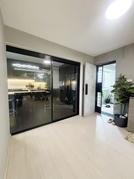 888A Tampines Street 81, 888A Tampines Street 81, 3 Bedrooms, 1,119 sqft, HDB Flat For Sale, by Asyraaf TCR, 500150173 - Kitchen - PropertyGuru.com.sg