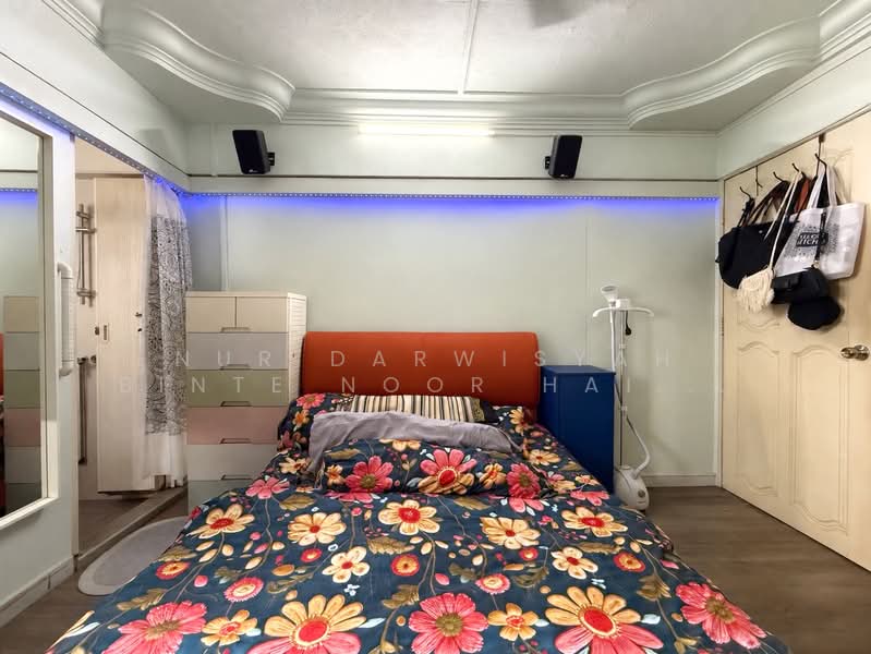 534 Jurong West Street 52, 534 Jurong West Street 52, 2 Bedrooms, 721 sqft, HDB Flat For Sale, by Nur Darwisyah Binte Noor Haidi (Wiwi), 500150175 - Bedroom - PropertyGuru.com.sg