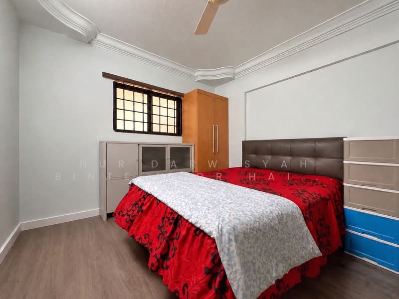 534 Jurong West Street 52, 534 Jurong West Street 52, 2 Bedrooms, 721 sqft, HDB Flat For Sale, by Nur Darwisyah Binte Noor Haidi (Wiwi), 500150175 - Bedroom - PropertyGuru.com.sg