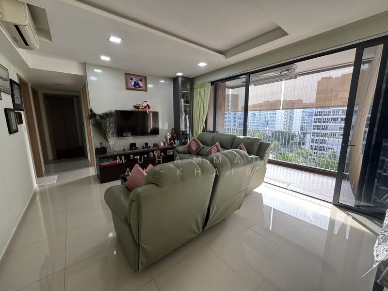 Twin Fountains, 11 Woodlands Avenue 6, 3 Bedrooms, 1,055 sqft, Condominium For Sale, by Muhammad Al-Khair, 500150186 - Living Room - PropertyGuru.com.sg