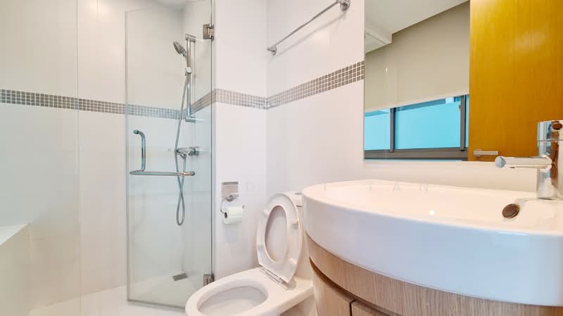 One-North Residences, 7 One-North Gateway, Room Rental, 200 sqft, Apartment For Rent, by Bennedict Tan, 500150194 - Bathroom - PropertyGuru.com.sg
