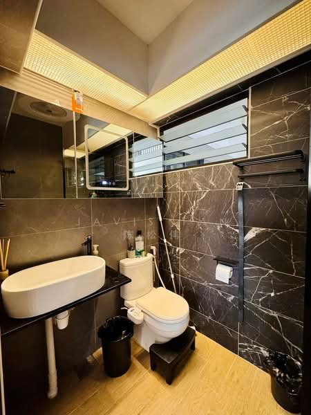 310C Punggol Walk, 310C Punggol Walk, 3 Bedrooms, 1,204 sqft, HDB Flat For Sale, by Javis Tan 陈松伟, 500150195 - Bathroom - PropertyGuru.com.sg