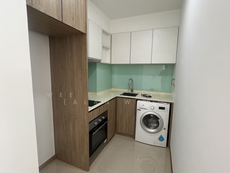 Kingsford Waterbay, 64 Upper Serangoon View, 2 Bedrooms, 721 sqft, Condominium For Rent, by Wee Chye Heng (Alan Wee), 500150197 - Kitchen - PropertyGuru.com.sg