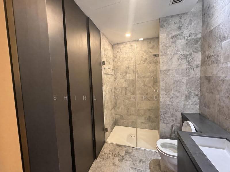 OUE Twin Peaks, 33 Leonie Hill Road, Orchard / River Valley, 1 Bedroom, 570 sqft, Condominium For Sale, by Shirley Chua, 500150198 - Bathroom - PropertyGuru.com.sg
