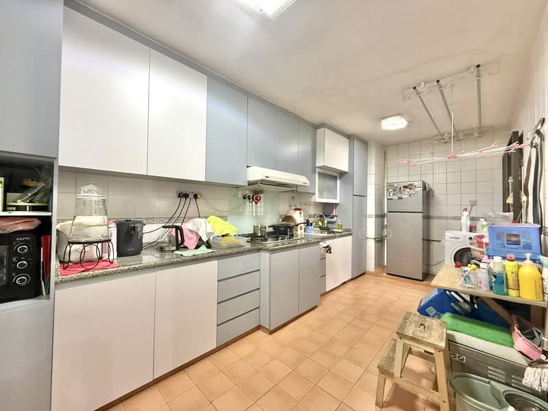 610 Jurong West Street 65, 610 Jurong West Street 65, 3 Bedrooms, 1,227 sqft, HDB Flat For Sale, by Kenneth Yeo, 500150218 - Kitchen - PropertyGuru.com.sg