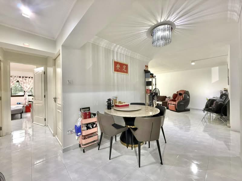 610 Jurong West Street 65, 610 Jurong West Street 65, 3 Bedrooms, 1,227 sqft, HDB Flat For Sale, by Kenneth Yeo, 500150218 - Living Room - PropertyGuru.com.sg