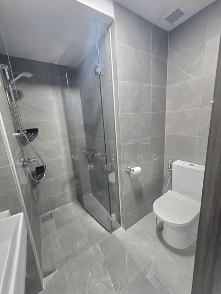 Riverfront Residences, 41 Hougang Avenue 7, 2 Bedrooms, 861 sqft, Condominium For Sale, by Amy Zeng 房姐姐, 500150240 - Bathroom - PropertyGuru.com.sg