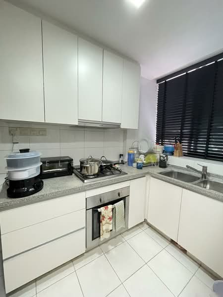 The Stellar, 20A West Coast Road, 3 Bedrooms, 1,324 sqft, Condominium For Sale, by Elena Pang, 500150241 - Kitchen - PropertyGuru.com.sg