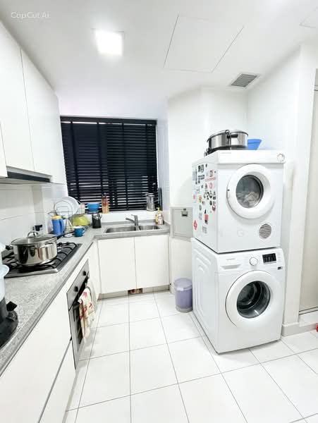 The Stellar, 20A West Coast Road, 3 Bedrooms, 1,324 sqft, Condominium For Sale, by Elena Pang, 500150241 - Kitchen - PropertyGuru.com.sg