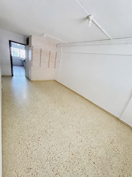 809 Tampines Avenue 4, 809 Tampines Avenue 4, 2 Bedrooms, 786 sqft, HDB Flat For Sale, by Irene Tan, 500150253 - Interior - PropertyGuru.com.sg