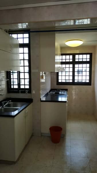 82 Commonwealth Close, 82 Commonwealth Close, 2 Bedrooms, 646 sqft, HDB Flat For Sale, by Tracy Liu, 500150254 - Kitchen - PropertyGuru.com.sg