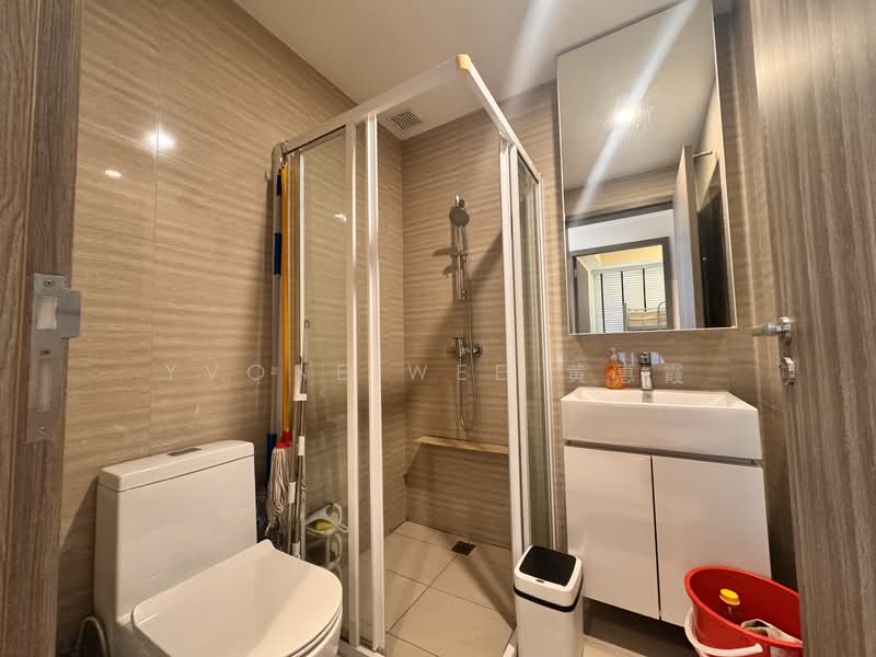Sky Vue, 3 Bishan Street 15, 2 Bedrooms, 678 sqft, Condominium For Rent, by Yvone Wee 黄惠霞, 500150269 - Bathroom - PropertyGuru.com.sg