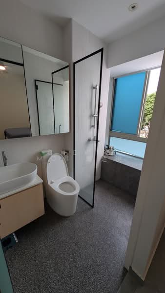 East Coast Residences, 412 Upper East Coast Road, 3 Bedrooms, 1,023 sqft, Condominium For Rent, by Cheryl Moh 莫楚淇, 500150270 - Bathroom - PropertyGuru.com.sg