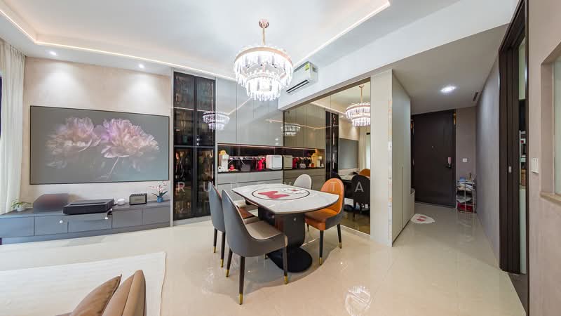 The Gazania, 5 How Sun Drive, 3 Bedrooms, 958 sqft, Condominium For Sale, by Truddy Tan, 500150279 - Dining Room - PropertyGuru.com.sg