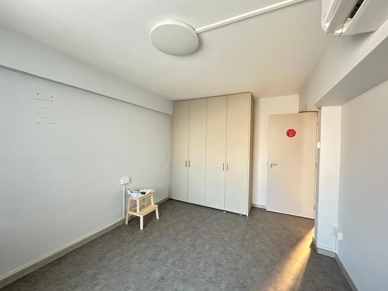 73 Lorong 4 Toa Payoh, 73 Lorong 4 Toa Payoh, 2 Bedrooms, 775 sqft, HDB Flat For Rent, by Daniel Lee, 500150293 - Bedroom - PropertyGuru.com.sg