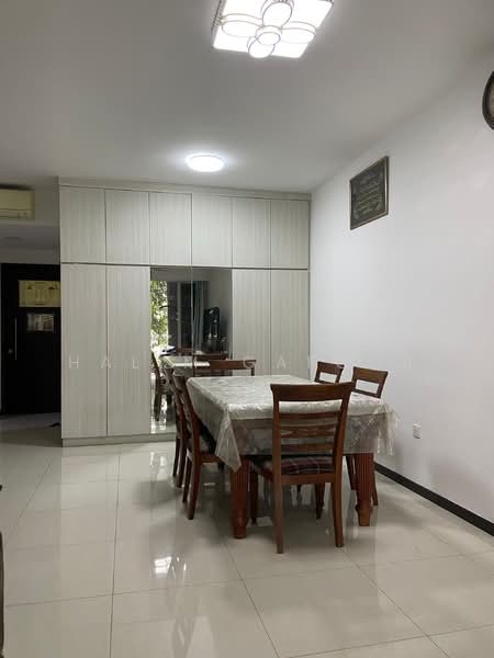 Lake Life, 4 Tao Ching Road, 3 Bedrooms, 1,302 sqft, Executive Condominium For Sale, by Halim Gafoor, 500150310 - Dining Room - PropertyGuru.com.sg