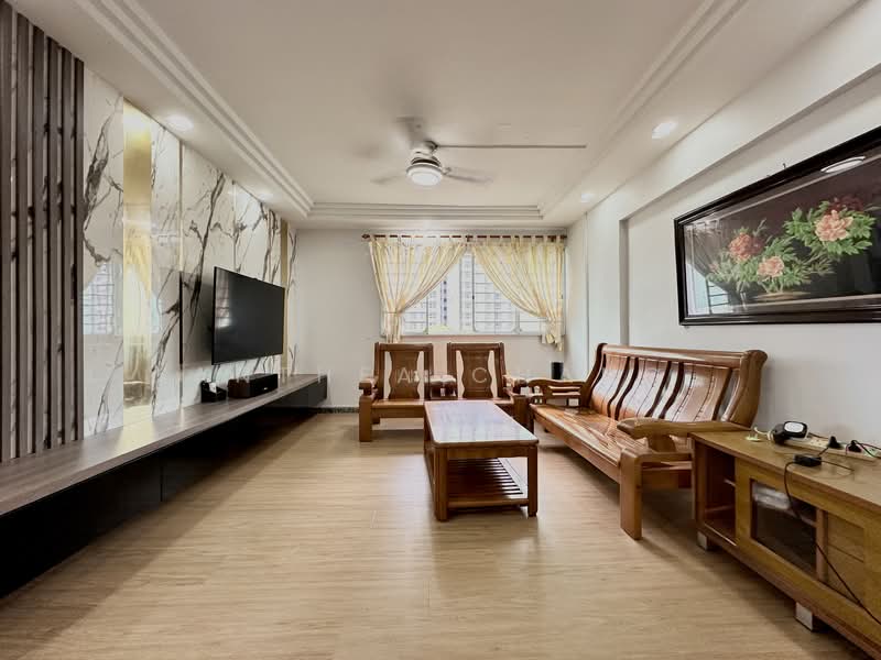 72 Bedok South Avenue 3, 72 Bedok South Avenue 3, 3 Bedrooms, 1,324 sqft, HDB Flat For Sale, by Anthea Chang, 500150311 - Living Room - PropertyGuru.com.sg