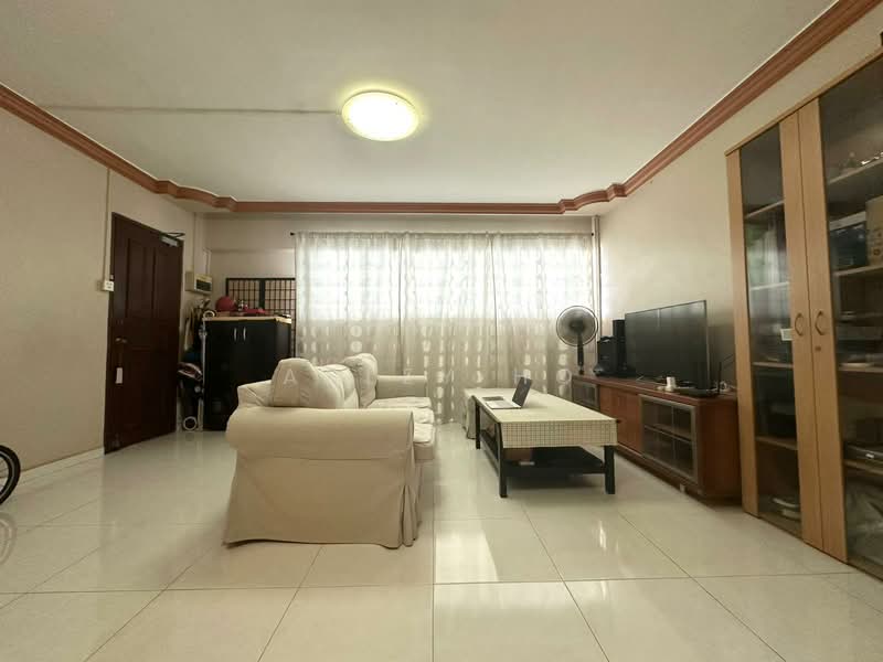 134 Lorong Ah Soo, 134 Lorong Ah Soo, 3 Bedrooms, 1,109 sqft, HDB Flat For Sale, by Asley Ho, 500150316 - Living Room - PropertyGuru.com.sg