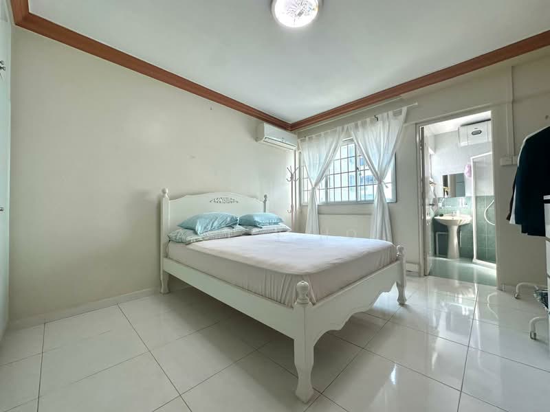 134 Lorong Ah Soo, 134 Lorong Ah Soo, 3 Bedrooms, 1,109 sqft, HDB Flat For Sale, by Asley Ho, 500150316 - Bedroom - PropertyGuru.com.sg