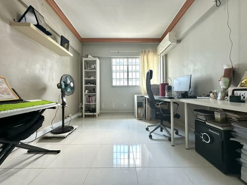 134 Lorong Ah Soo, 134 Lorong Ah Soo, 3 Bedrooms, 1,109 sqft, HDB Flat For Sale, by Asley Ho, 500150316 - Study - PropertyGuru.com.sg