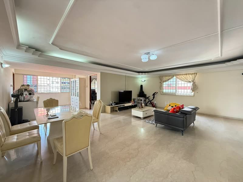 437 Choa Chu Kang Avenue 4, 437 Choa Chu Kang Avenue 4, 4 Bedrooms, 1,593 sqft, HDB Flat For Sale, by Kavin Kuah, 500150330 - Living Room - PropertyGuru.com.sg