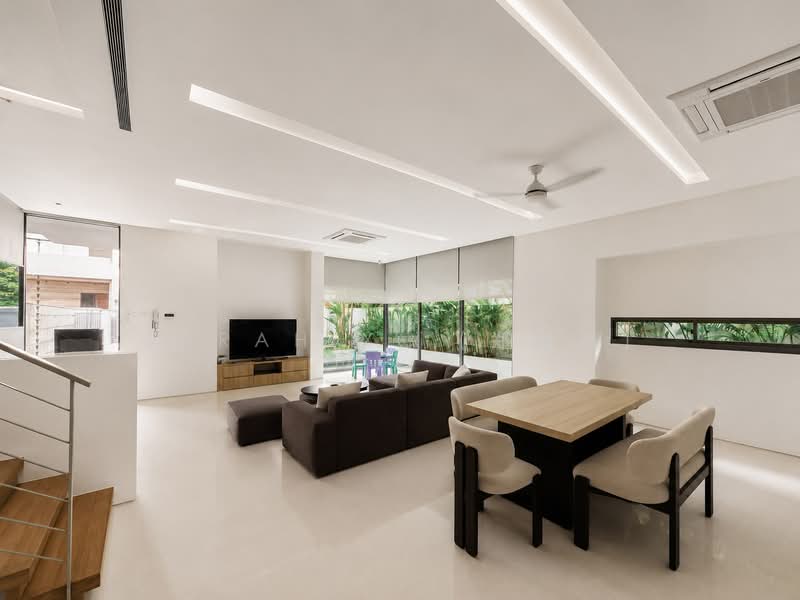 Moonbeam Walk, , 7 Bedrooms, 4,500 sqft, Semi-Detached House For Sale, by Sarah X. (郑雪梅), 500150331 - Living Room - PropertyGuru.com.sg