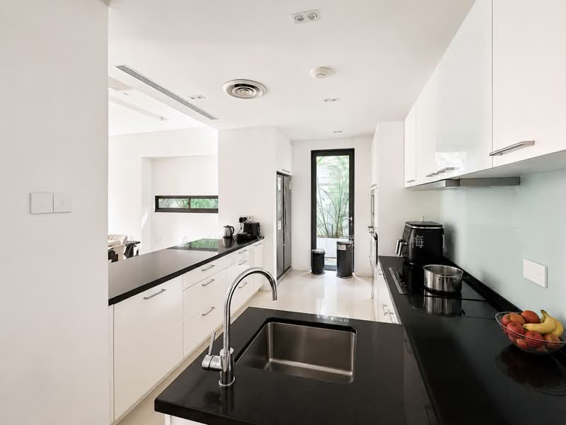 Moonbeam Walk, , 7 Bedrooms, 4,500 sqft, Semi-Detached House For Sale, by Sarah X. (郑雪梅), 500150331 - Kitchen - PropertyGuru.com.sg