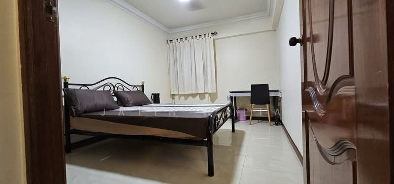 271 Queen Street, 271 Queen Street, Room Rental, 150 sqft, HDB Flat For Rent, by JATIN WALIA, 500150333 - Bedroom - PropertyGuru.com.sg