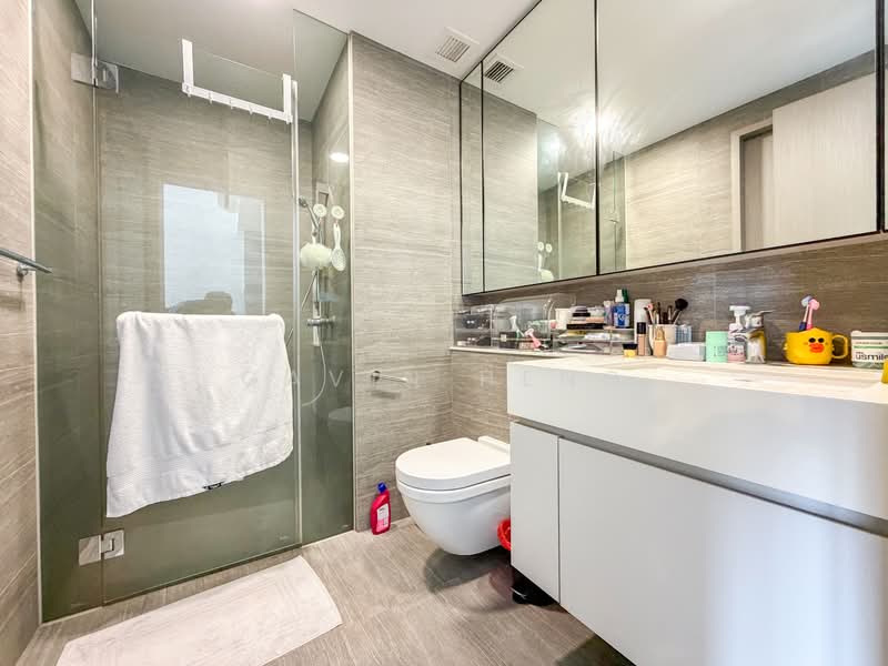The Garden Residences, 1 Serangoon North View, 1 Bedroom, 570 sqft, Condominium For Sale, by Gavin Heng, 500150342 - Bathroom - PropertyGuru.com.sg