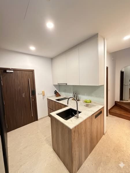 Suites @ East Coast, 175 Upper East Coast Road, 1 Bedroom, 947 sqft, Condominium For Sale, by Eleanor Eng, 500150346 - Kitchen - PropertyGuru.com.sg