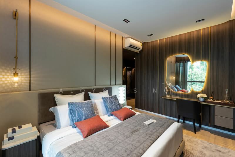 Pinetree Hill, 30 Pine Grove, 2 Bedrooms, 764 sqft, Condominium For Sale, by Aloysius Ng, 500150349 - Bedroom - PropertyGuru.com.sg