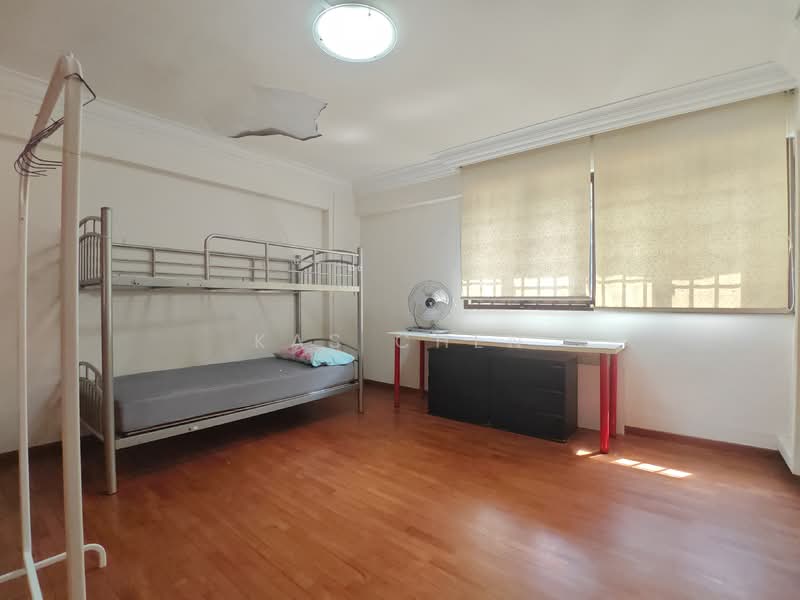 713 Yishun Street 71, 713 Yishun Street 71, 3 Bedrooms, 1,313 sqft, HDB Flat For Sale, by Kas Chen, 500150352 - Bedroom - PropertyGuru.com.sg