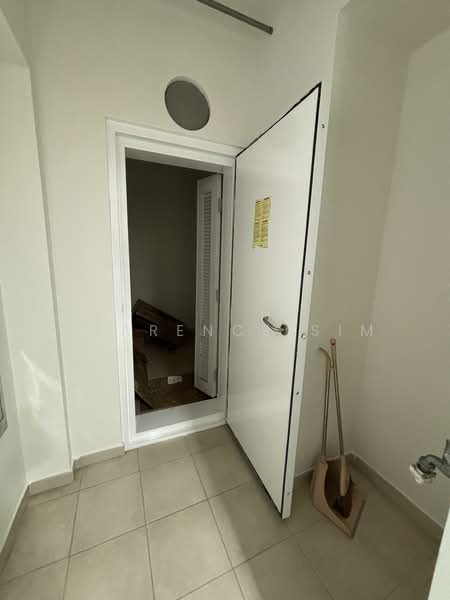 Cote D'Azur, 60 Marine Parade Road, 2 Bedrooms, 1,109 sqft, Condominium For Sale, by Clarence Sim, 500150358 - Interior - PropertyGuru.com.sg