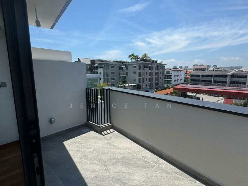 THE HOME YOUR FUTURE FAMILY WILL THANK YOU FOR - DISTRICT 15 GEM, , 5 Bedrooms, 1,450 sqft, Terraced House For Sale, by Jenice Tan, 500150363 - Balcony - PropertyGuru.com.sg