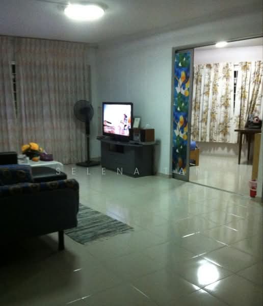 97 Lorong 3 Toa Payoh, 97 Lorong 3 Toa Payoh, Room Rental, 80 sqft, HDB Flat For Rent, by Selena Tan, 500150365 - Living Room - PropertyGuru.com.sg