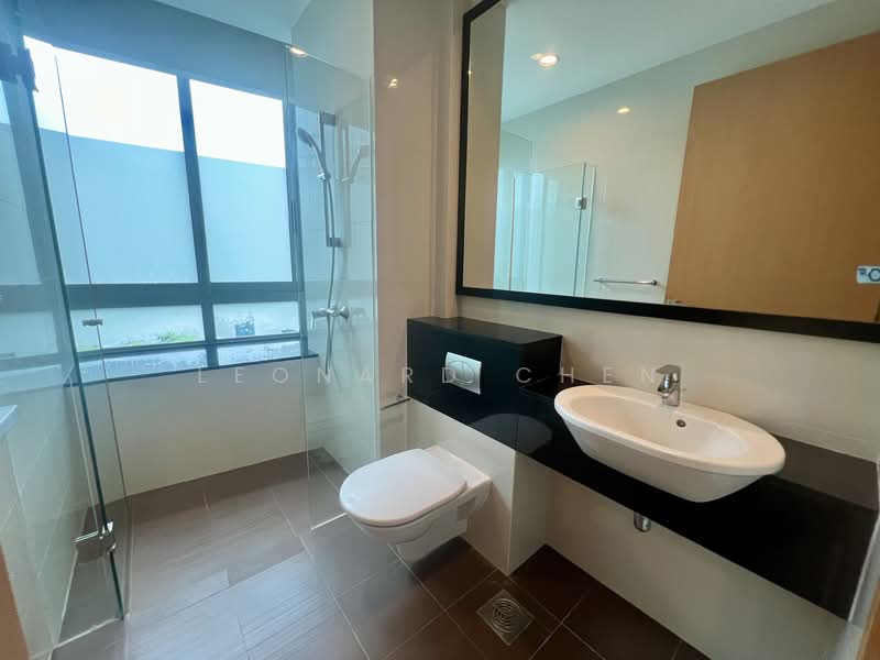 Lush on Holland Hill, 21 Holland Hill, 2 Bedrooms, 1,281 sqft, Condominium For Rent, by Leonard Chen, 500150367 - Bathroom - PropertyGuru.com.sg