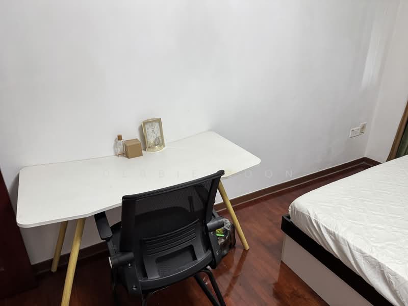 272D Jurong West Street 24, 272D Jurong West Street 24, Room Rental, 110 sqft, HDB Flat For Rent, by Debbie Hoon, 500150379 - Bedroom - PropertyGuru.com.sg