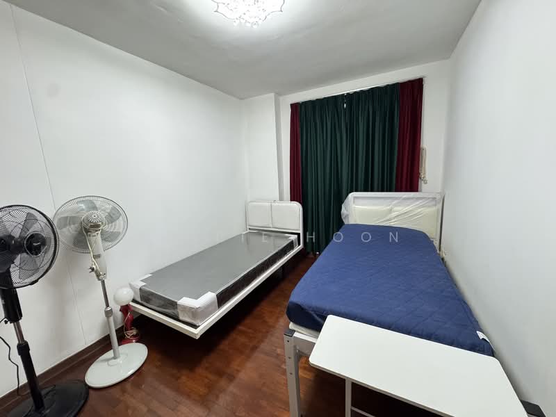 272D Jurong West Street 24, 272D Jurong West Street 24, Room Rental, 110 sqft, HDB Flat For Rent, by Debbie Hoon, 500150379 - Bedroom - PropertyGuru.com.sg